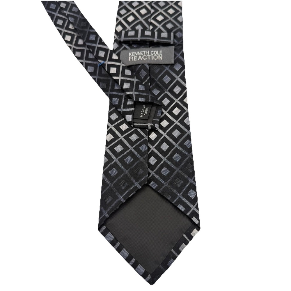 Kenneth Cole Men's Silk Tie Silver and Black Diamond Pattern - Picture 3 of 8